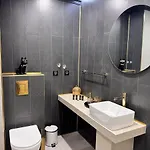 Luxury With Parking Just Steps From The In The Heart Of Burgas! Apartament Burgas City