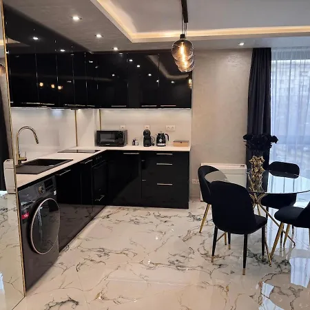 Luxury With Parking Just Steps From The In The Heart Of Burgas! Apartament Burgas City