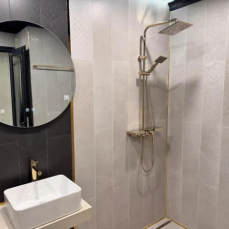 Luxury With Parking Just Steps From The In The Heart Of Burgas! Apartament *